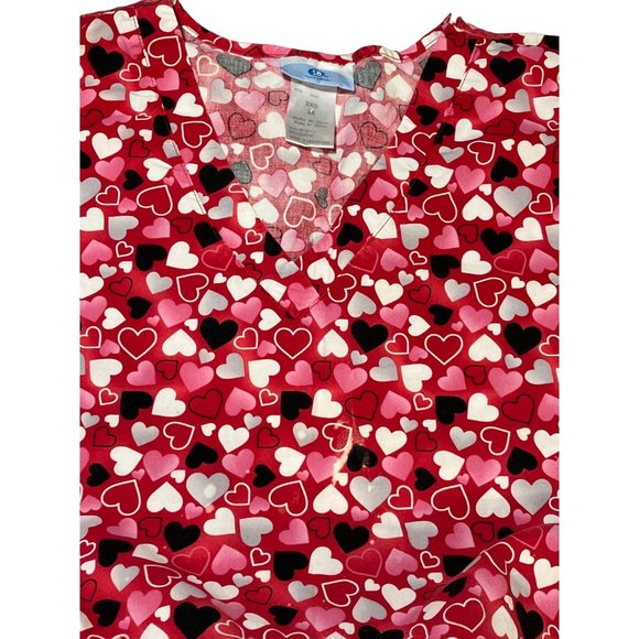 Valentine's Day Hearts Medical Scrub Top Size 2X - Picture 7 of 10